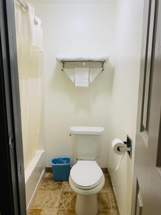 Relax Inn Motel Kountze Экстерьер фото